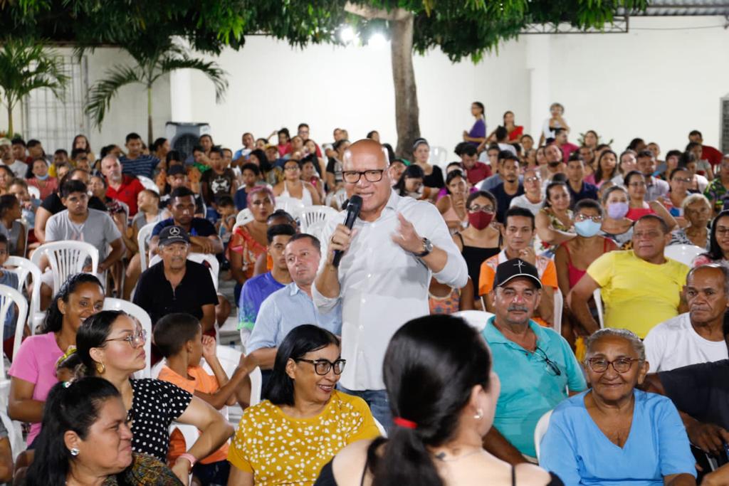 Franzé debate problemáticas de Teresina no meio do povo